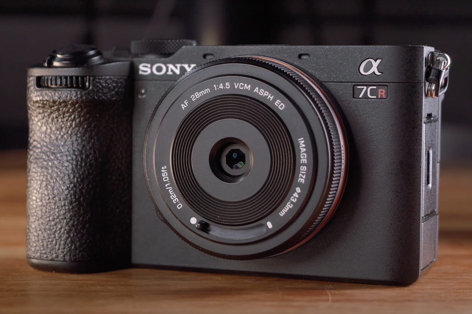 viltrox-28mm-pancake-lens-1.jpg